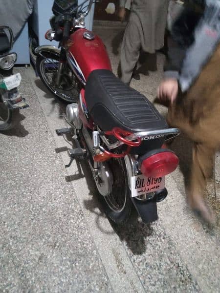 Honda 125 for urgent sale (ph:03479200315) 4