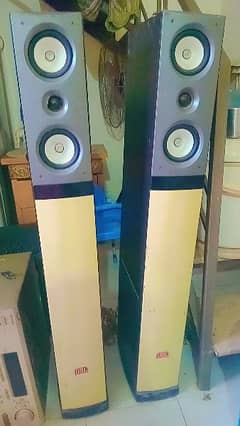 speakers