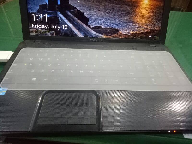 toshiba laptop with ssd hard 2