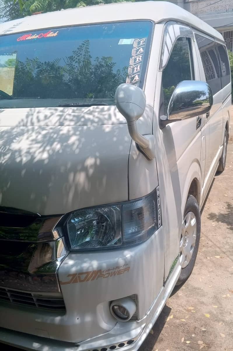 TOYOTA Hiace 0