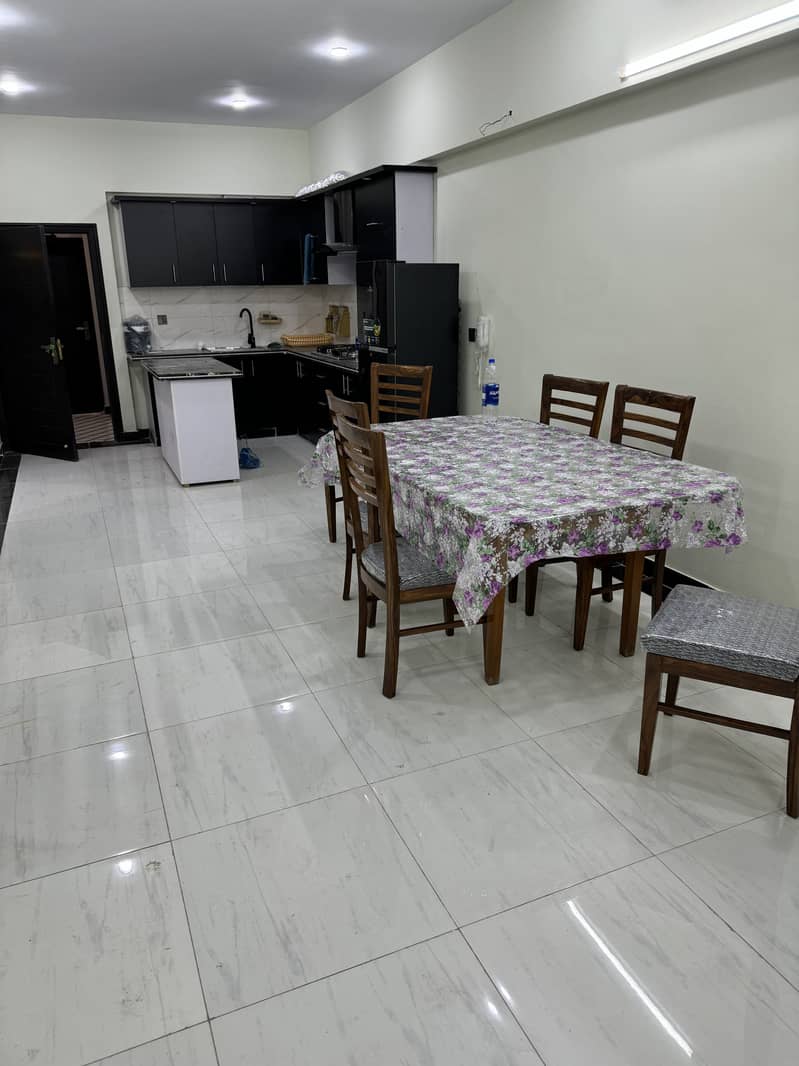 3 BED ROOM GUEST HOUSE PER DAY RENT 2 FLATS IN SOLDIER BAZAR 2