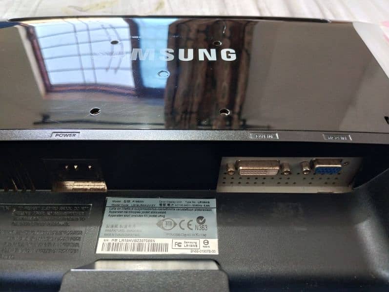 Samsung Synchmaster Crystal P1950 including cable 5