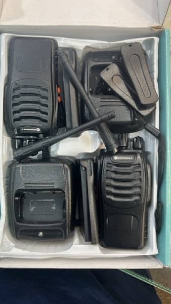 Motorola walkie talkie /  Motorola A8  / wireless set 5