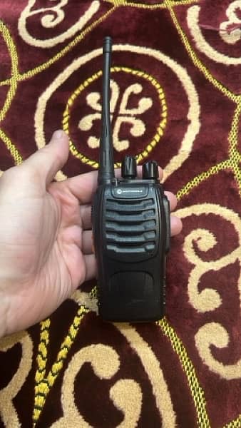 Motorola Walkie talkie  / kenwood Walkie Talkie / icom walkie talkie 2