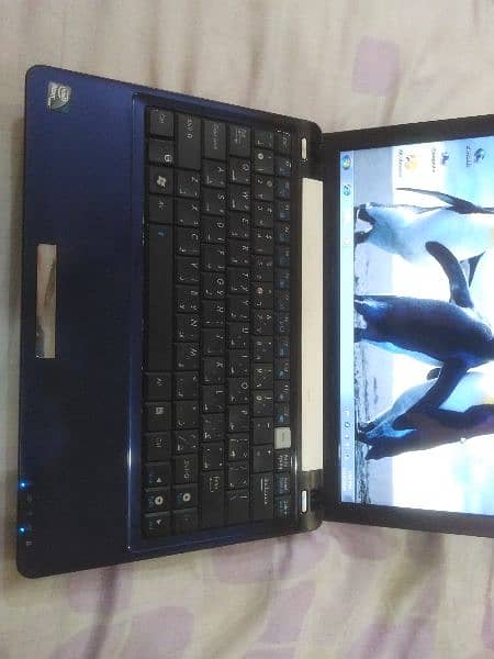 Asus slim laptop core 2duo 2