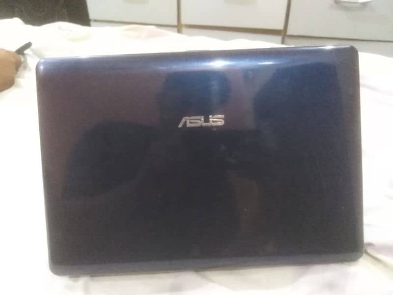 Asus slim laptop core 2duo 6