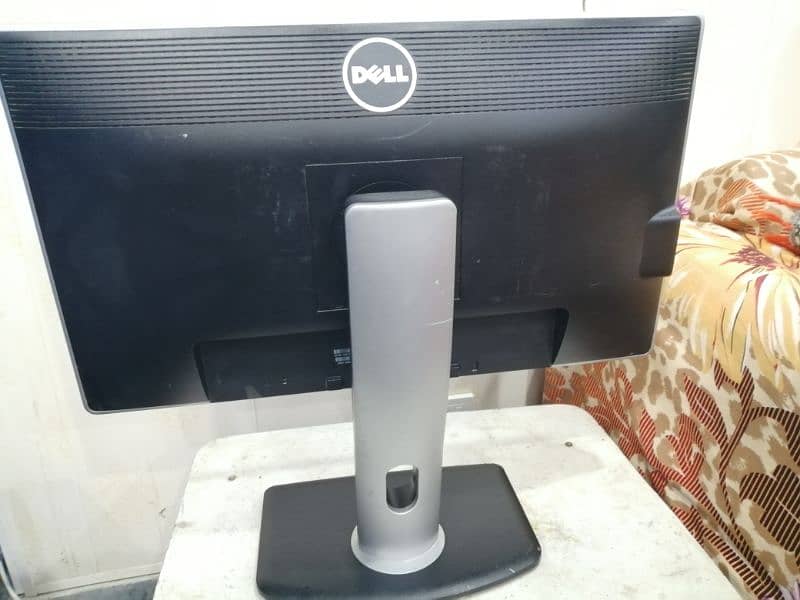 Dell 23 Inches LED Monitor 2