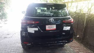 Toyota Fortuner Legender 2023