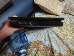 Play Station 4 slim