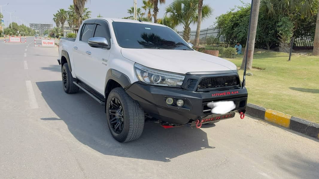 Toyota Hilux Revo V Automatic 2.8 2019 3