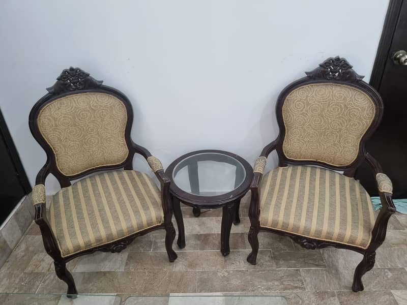 Arm chair set with coffee table 0