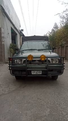 Hilux single cabin 1982 for sale