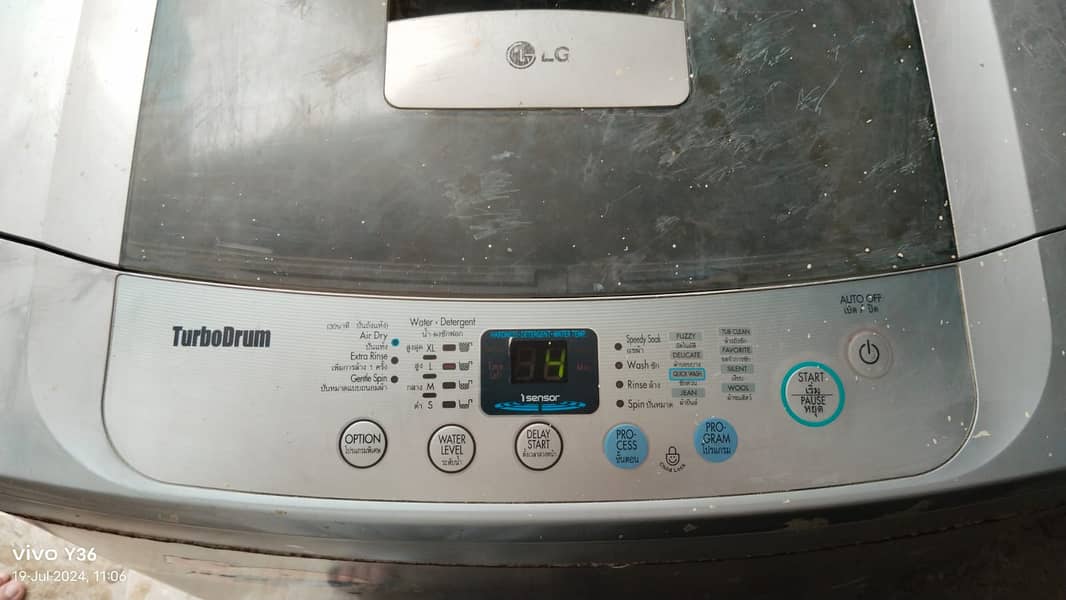 LG Fuzzi logic washing machine 8.5 kg fully loaded 2