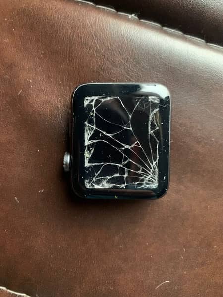 apple watch 2nd generation screen broken 1