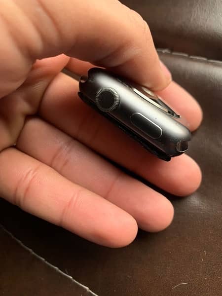 apple watch 2nd generation screen broken 2