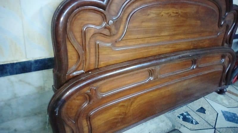 wooden wood polish bed 1