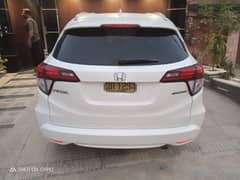 Honda Vezel 2015/2019 bumper to bumper orignal first owner