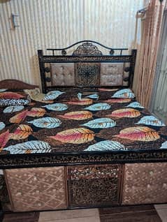 Bed king Size | 10/10 condition