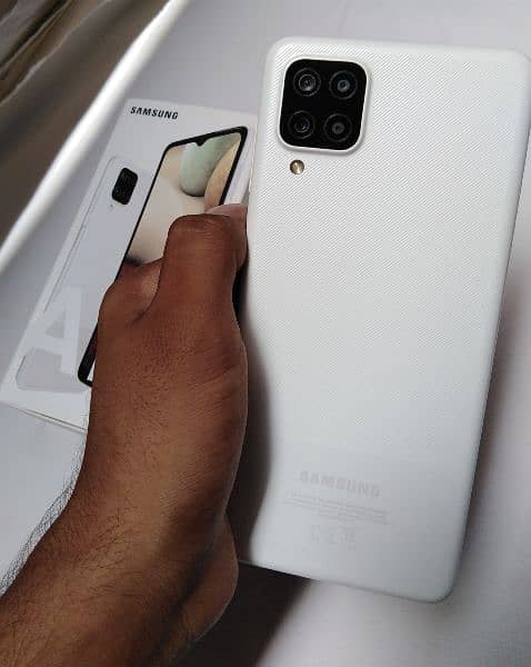 Samsung Galaxy A12 6