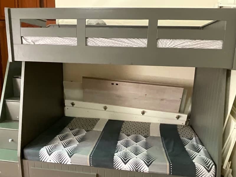 Bunk Bed with drawers 8