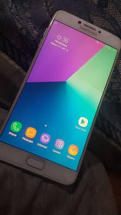 Samsung's Galaxy C7 PRO