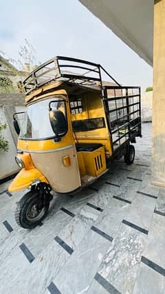 loader rikshaw 200cc CNG half self strt