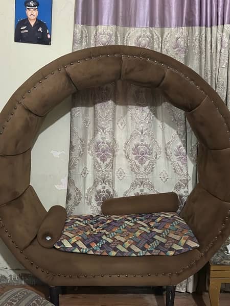 Brand new sofa only one month used urgent sale because of shifting 2