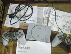 PLAYSTATION CLASSIC WITH 20 GAMES WITH WARRANTY