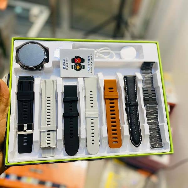 D9 Watch 4 Smart Watch with 7 Straps 0