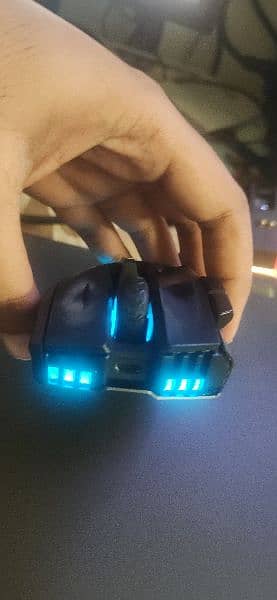 Corsair ironclaw wireless RGB gaming mouse 1