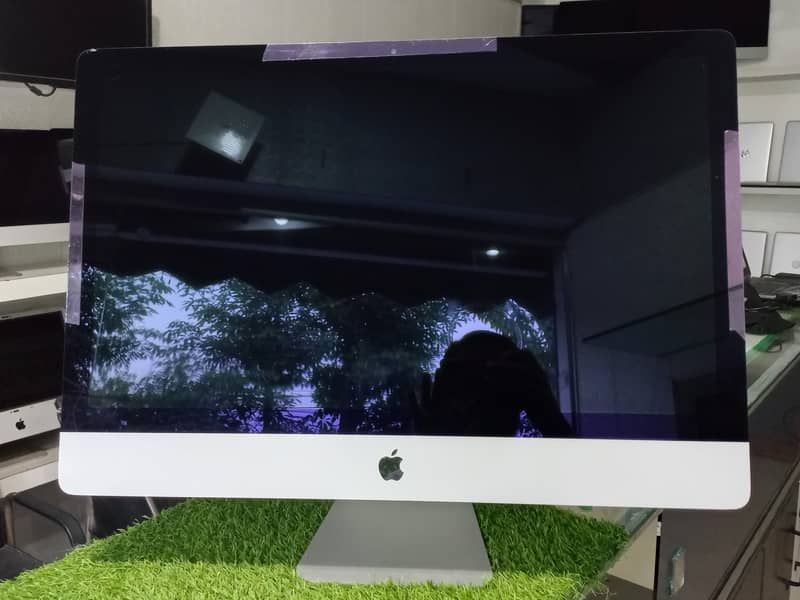 imac 2017 27" inch 5k ratina 4gb graphics card 6