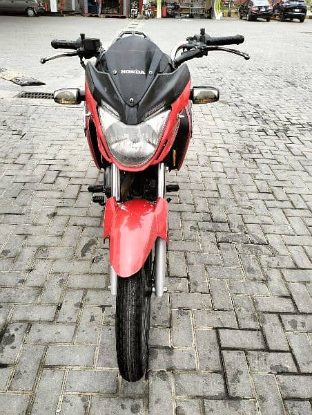 Honda CB 150F 10