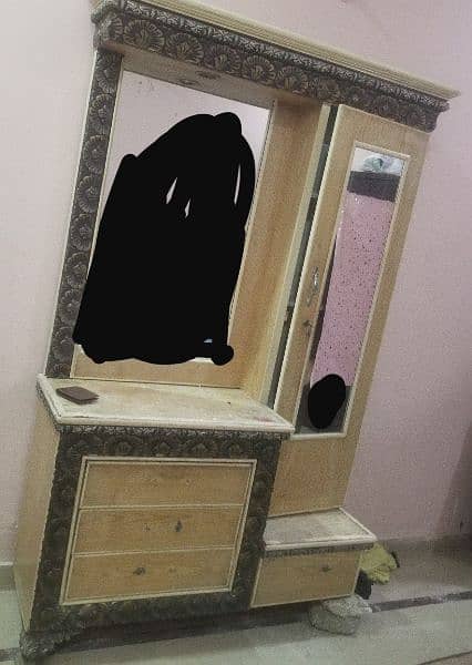 dressing table for sell 3