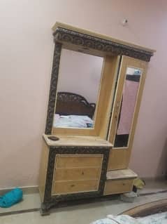 dressing table