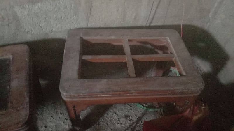 centered tables for sale 9