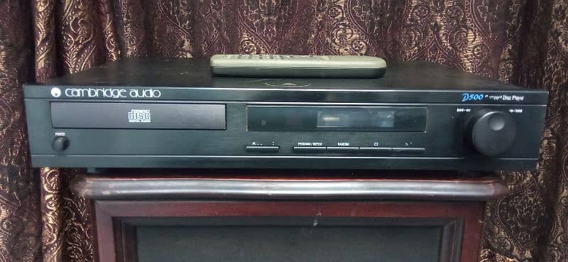 Cambridge Audio CD Player (bose yamaha denon marantz rotel) 1