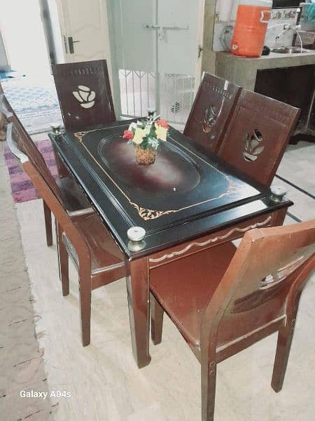 Dining table and sideboard 0