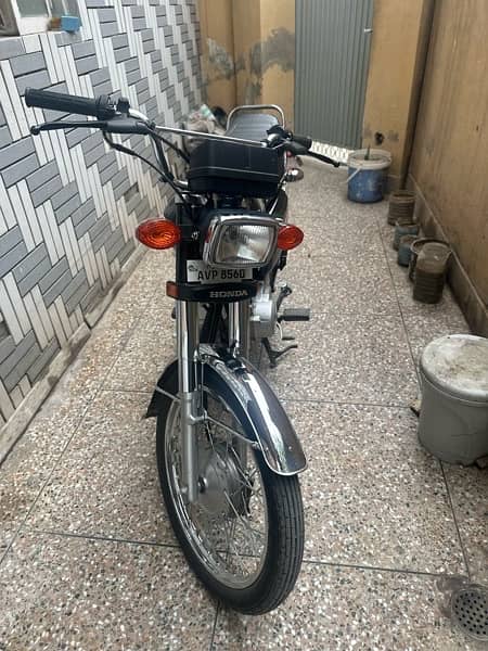 Honda  CG 125 2023-24 6