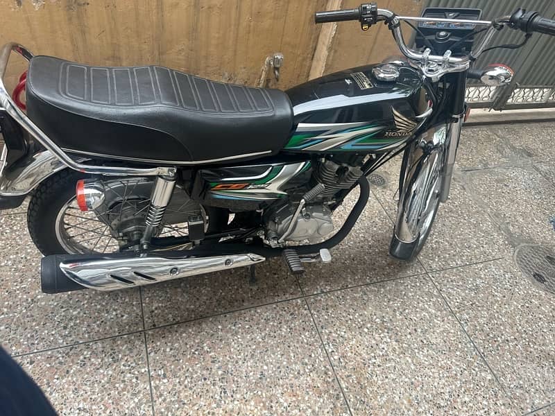 Honda  CG 125 2023-24 7