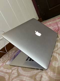 MacBook