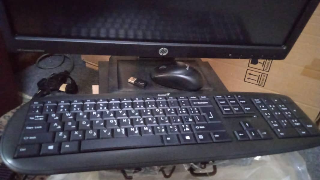 HP Core i7 4 Gen DESKTOP with Wireless Keyboard + Mouse 13