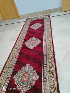 Rug for sale. Imported from Dubai. 8.5/10 condition for passage