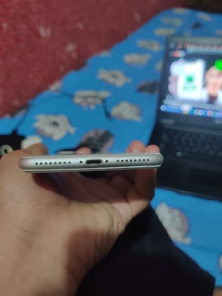 iPhone 8 Plus non pta 2