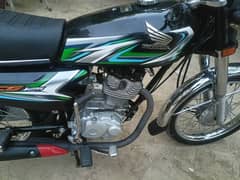 honda 2023 model ha bilkul saf condition main