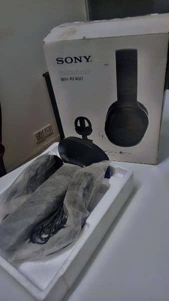 Wireless Headphones / Sony Brand / Headphones for sale 7