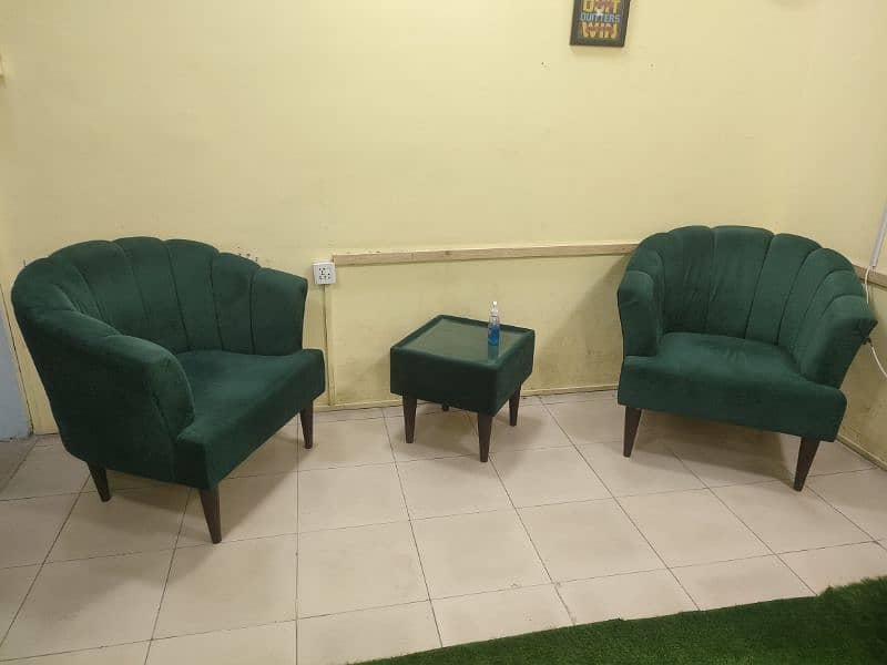 COFFEE CHAIRS WITH TABLE & SOFAS 0