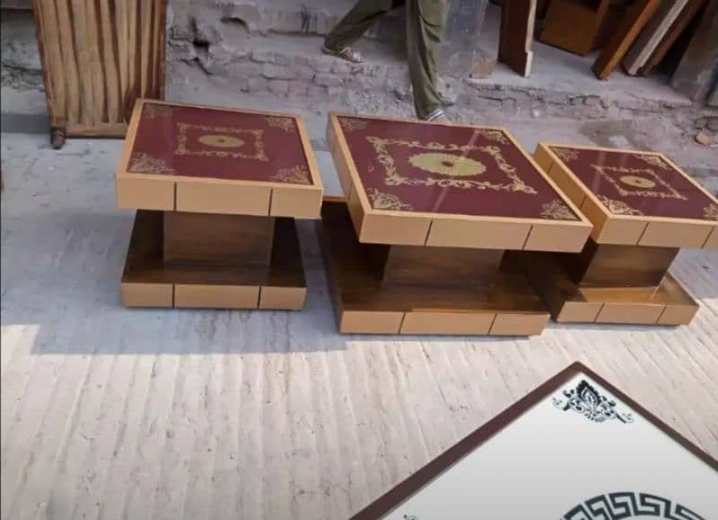 Beautiful center table on sale ( contact number 03005161514) 11
