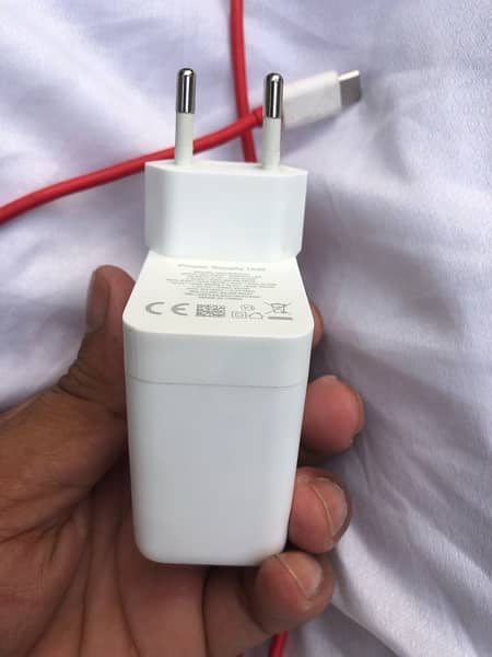 Oneplus box pulled global charger from netherlands 0