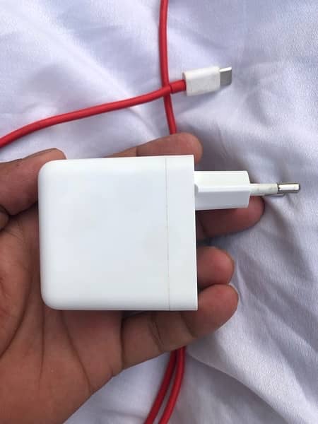 Oneplus box pulled global charger from netherlands 2