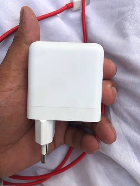 Oneplus box pulled global charger from netherlands 4